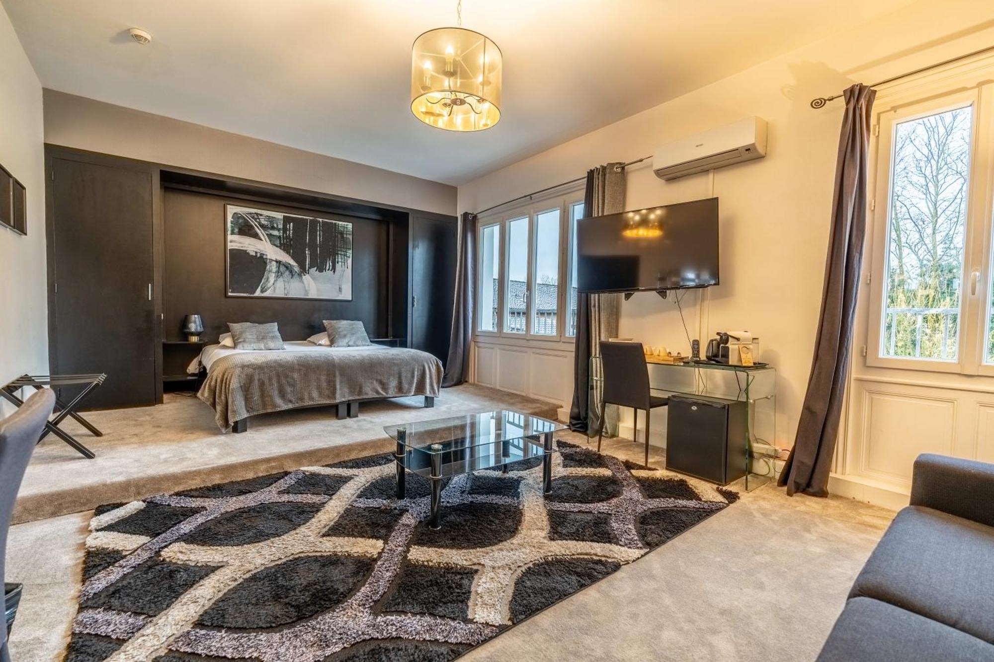 Hotel Quai Des Pontis 干邑 外观 照片