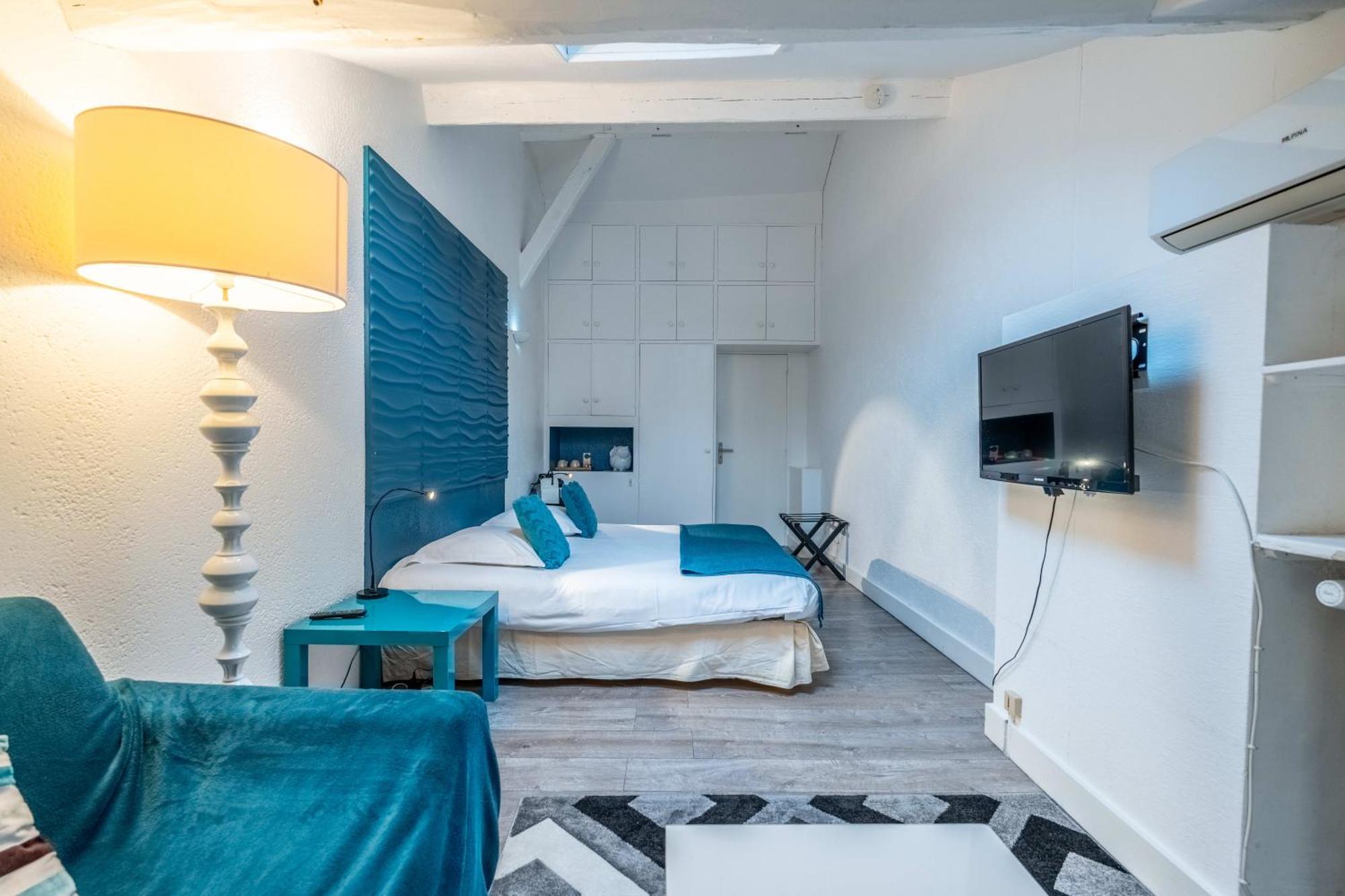 Hotel Quai Des Pontis 干邑 外观 照片